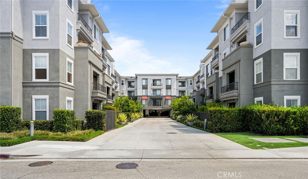 1801 E Katella Avenue 3071