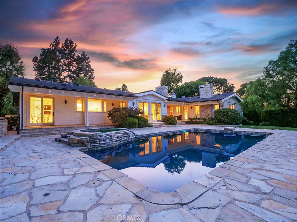 23 Caballeros Road