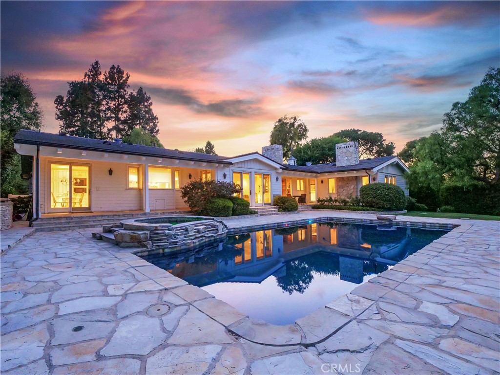 23 Caballeros Road