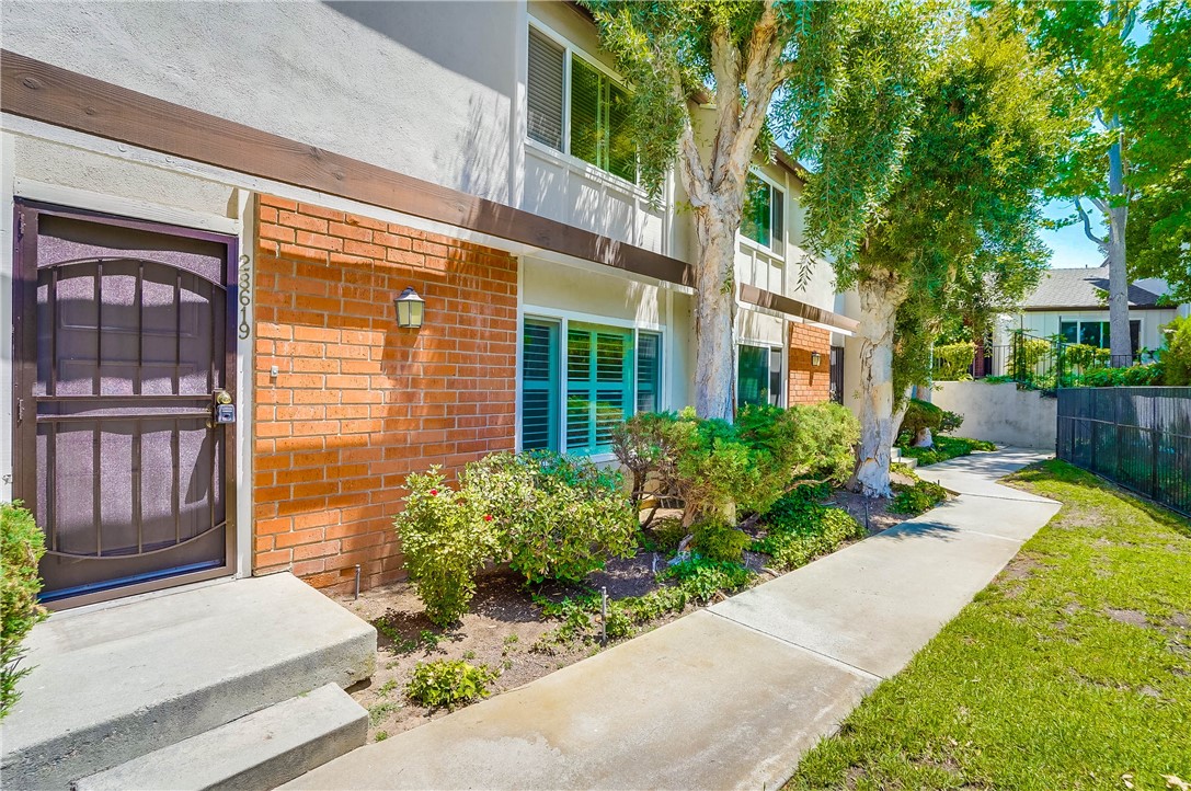 28619 Friarstone Court