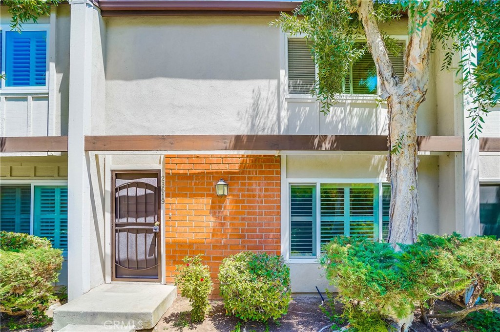 28619 Friarstone Court