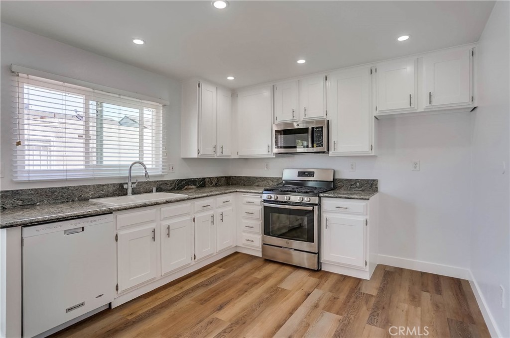 28619 Friarstone Court