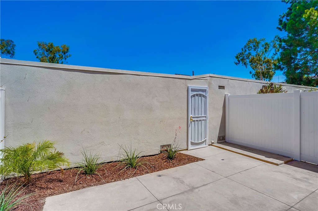 28619 Friarstone Court