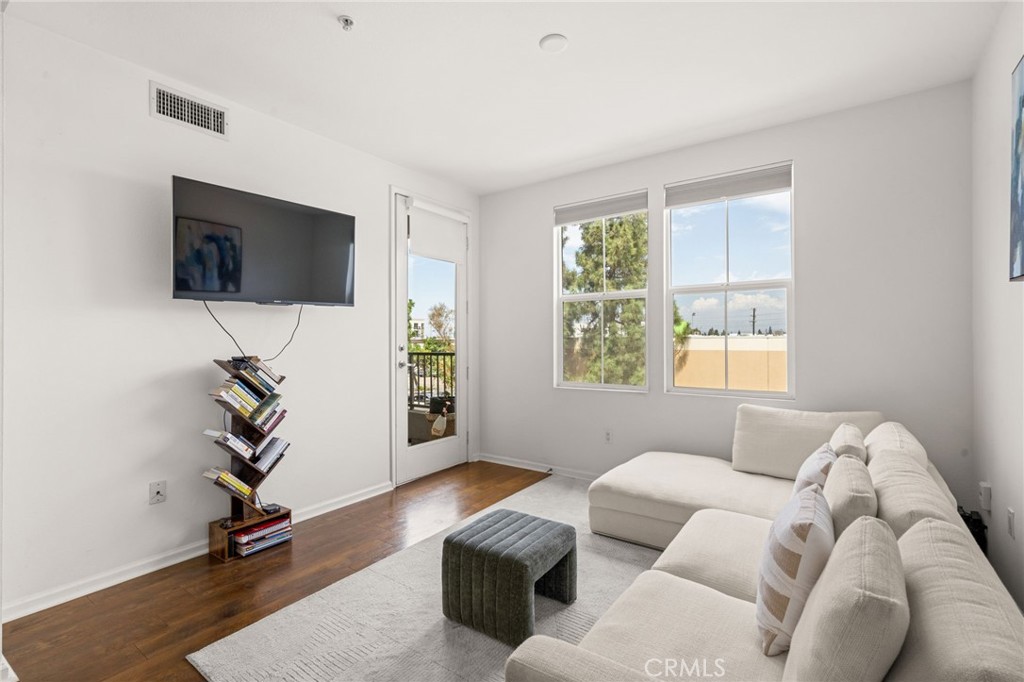 1801 E Katella Avenue 3071