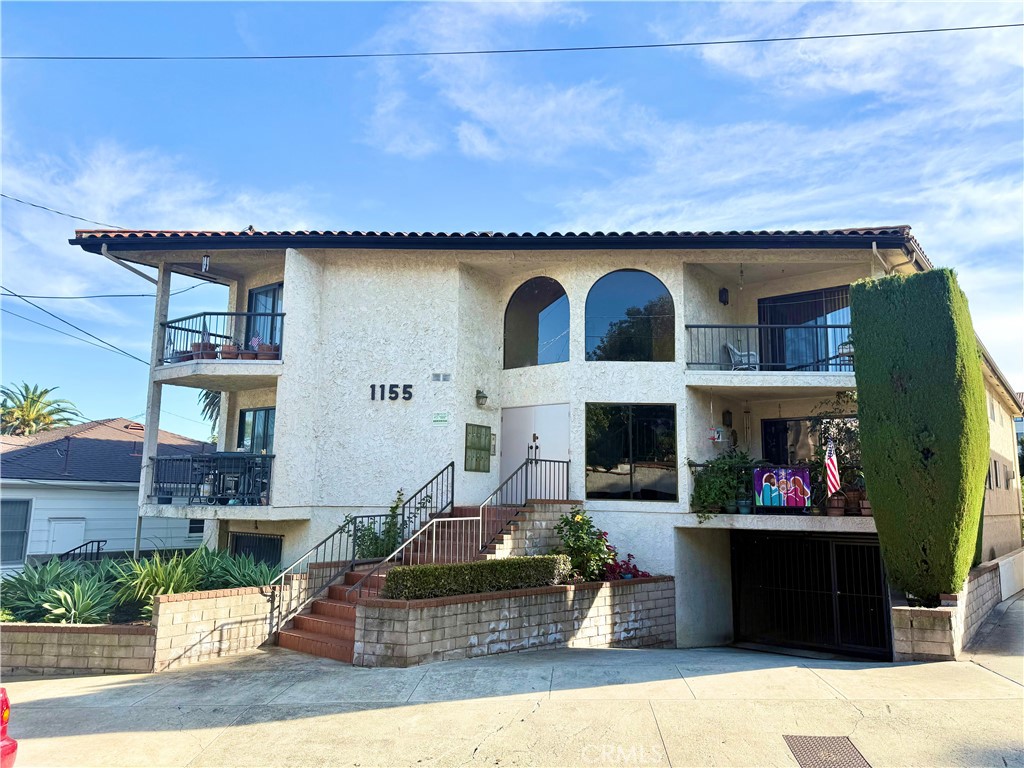 1155 W 11th 9