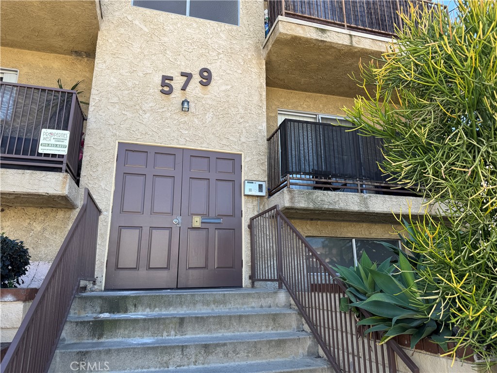 579 W 14th 4