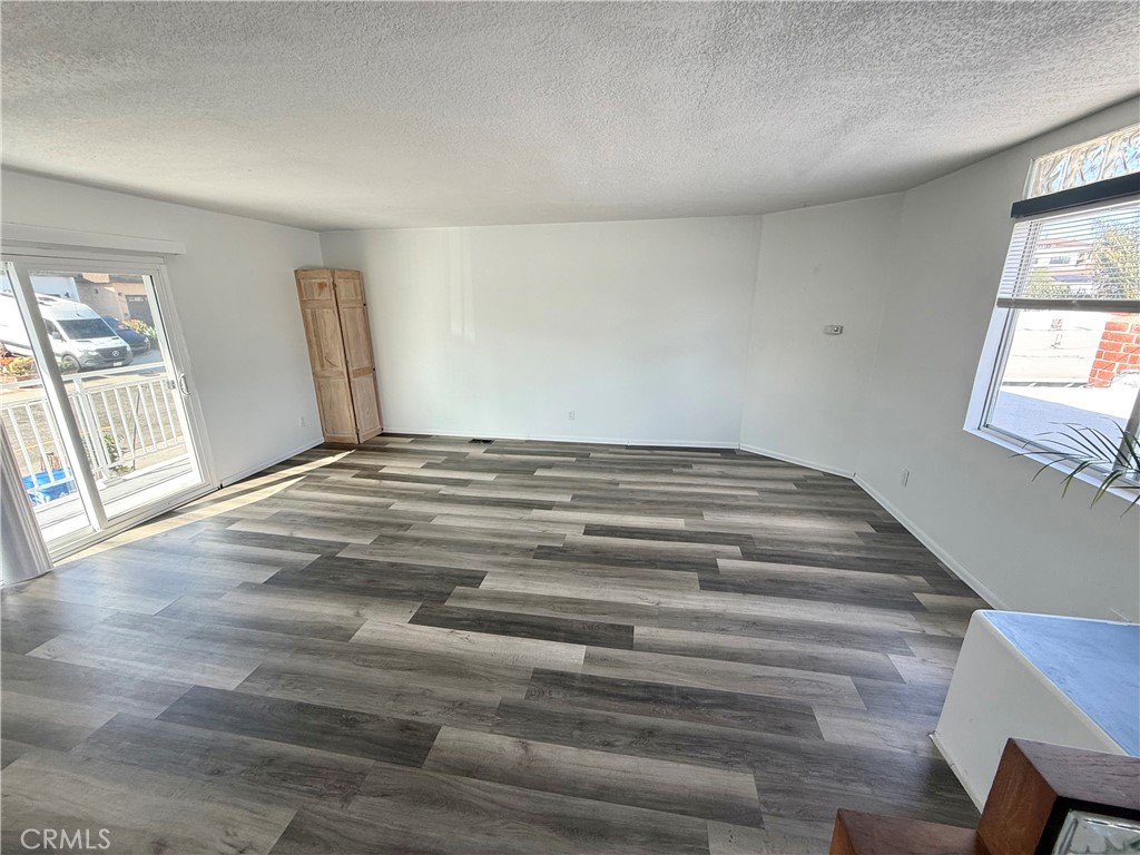 1631 Van Horne A