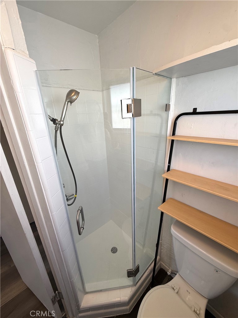 1631 Van Horne A