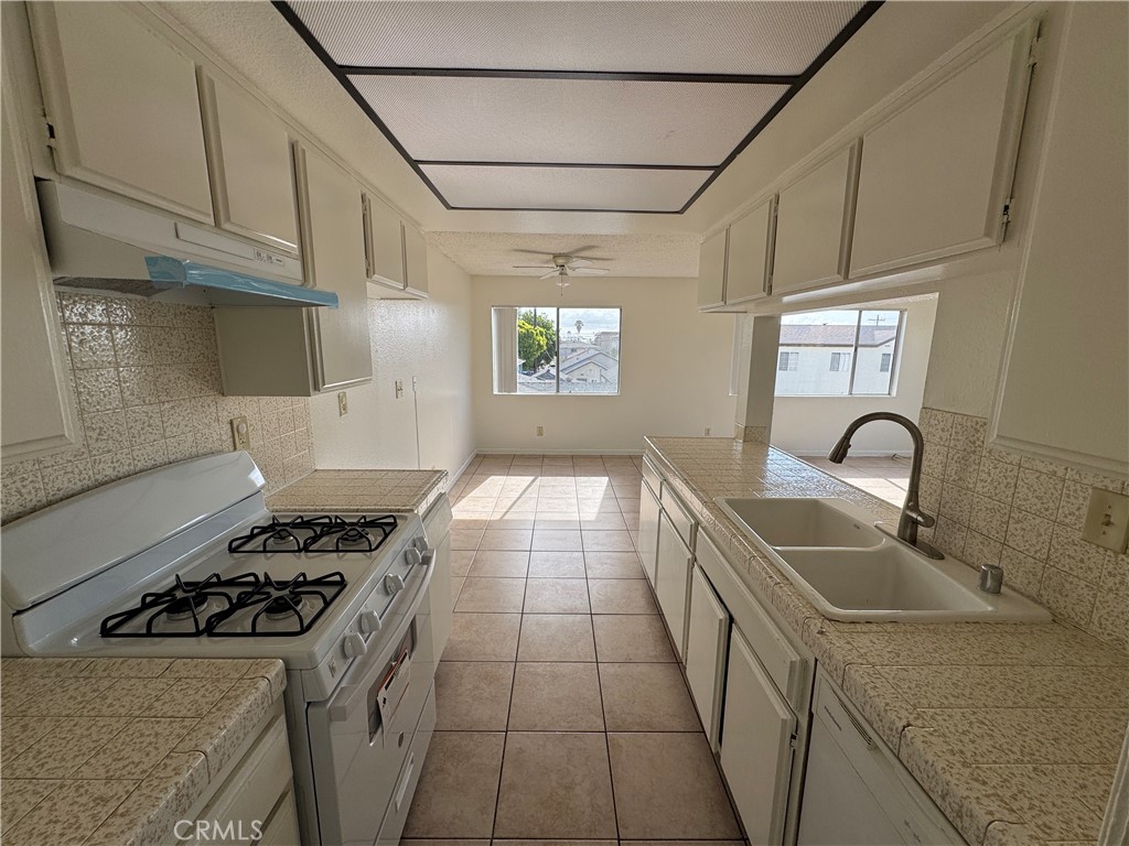 635 W 15th