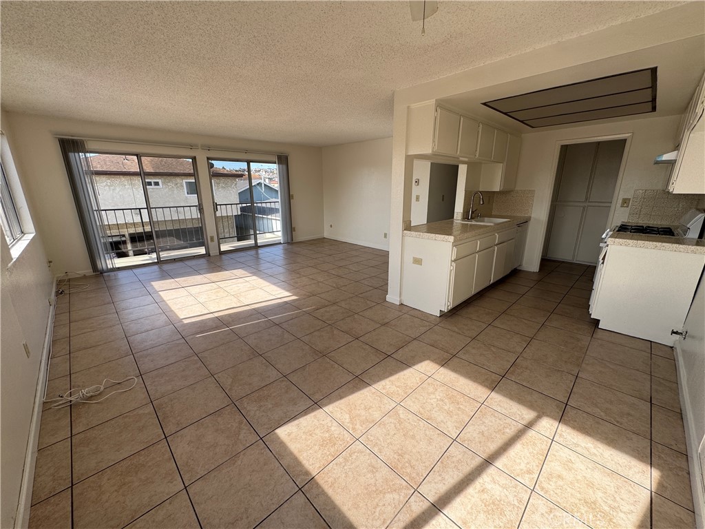 635 W 15th