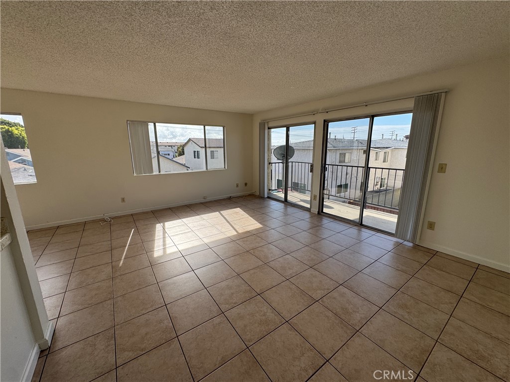 635 W 15th