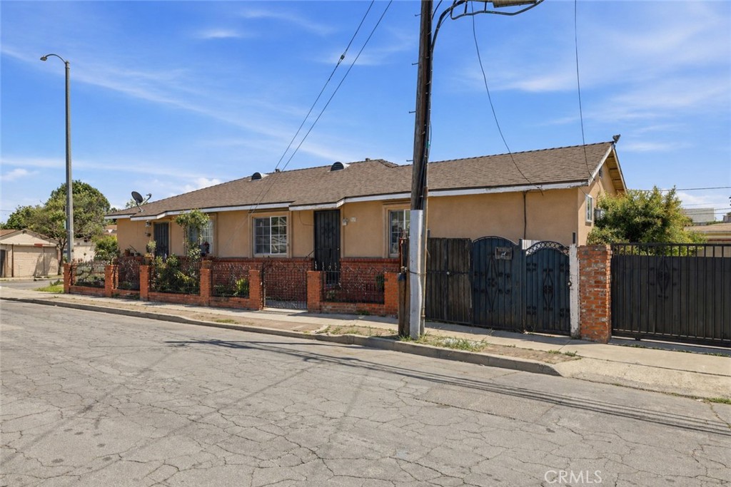 932 E 23rd Street
