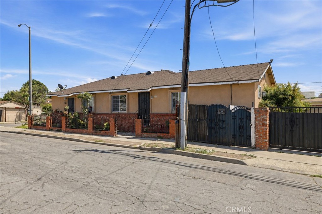 932 E 23rd Street