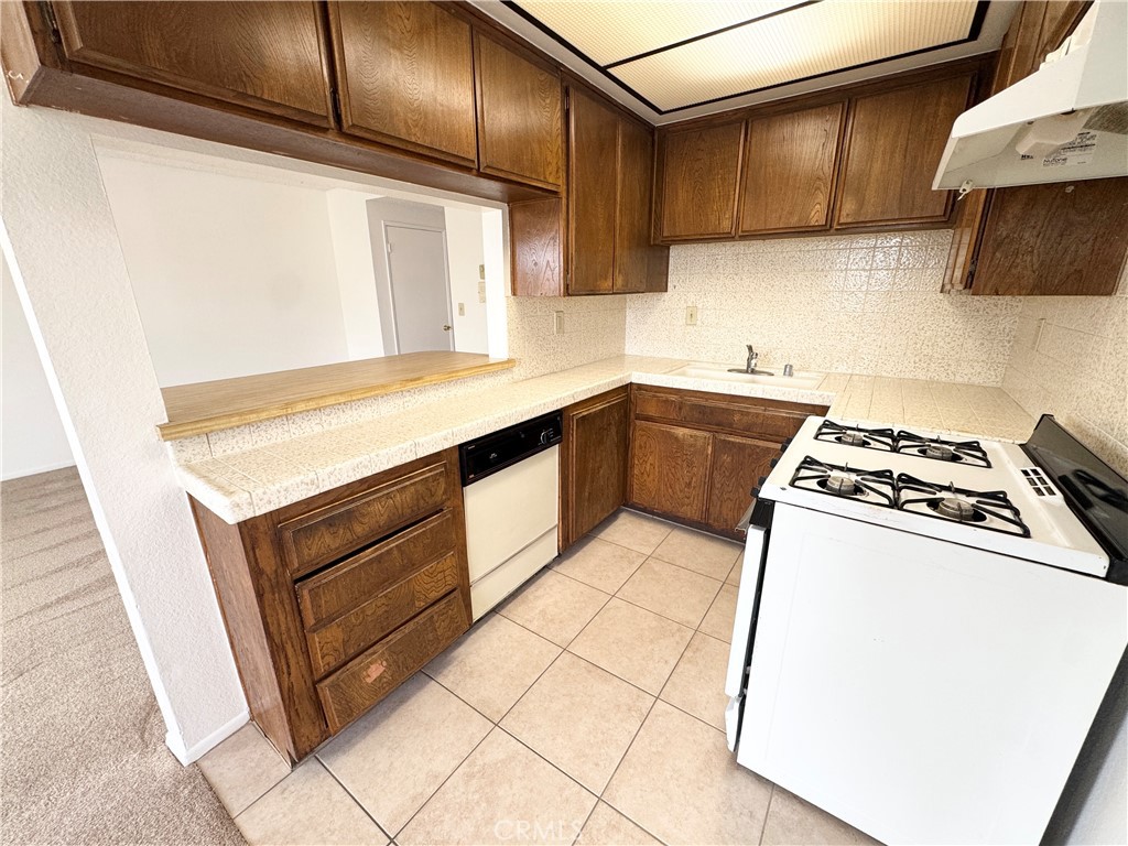 635 W 15th 13