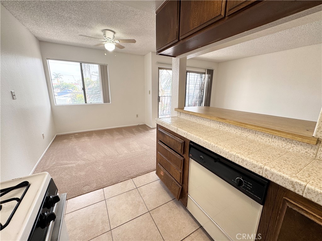 635 W 15th 13