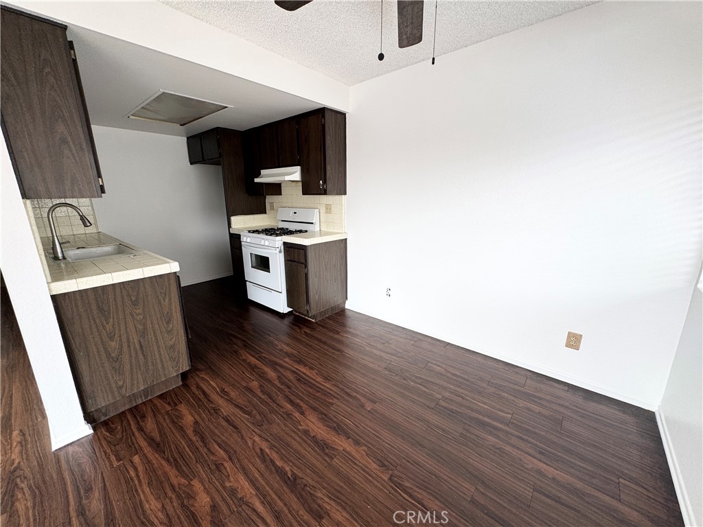 1236 W 8th 8