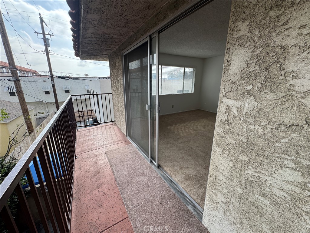 1236 W 8th 8