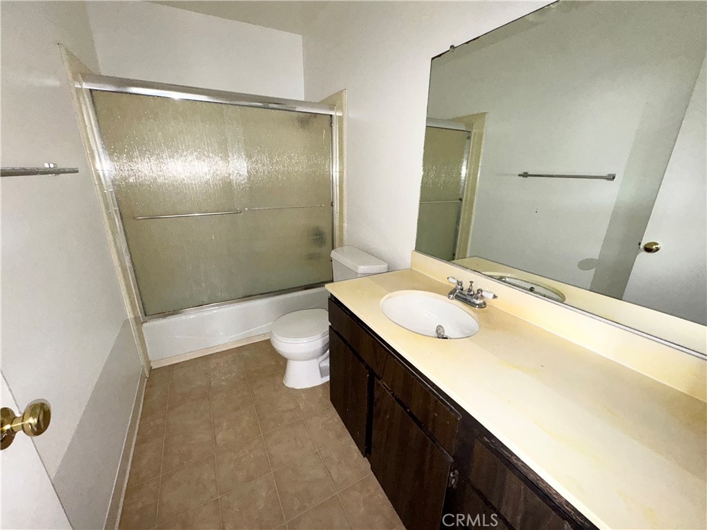 1236 W 8th 8