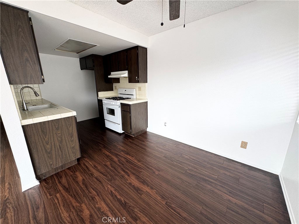 1236 W 8th 8