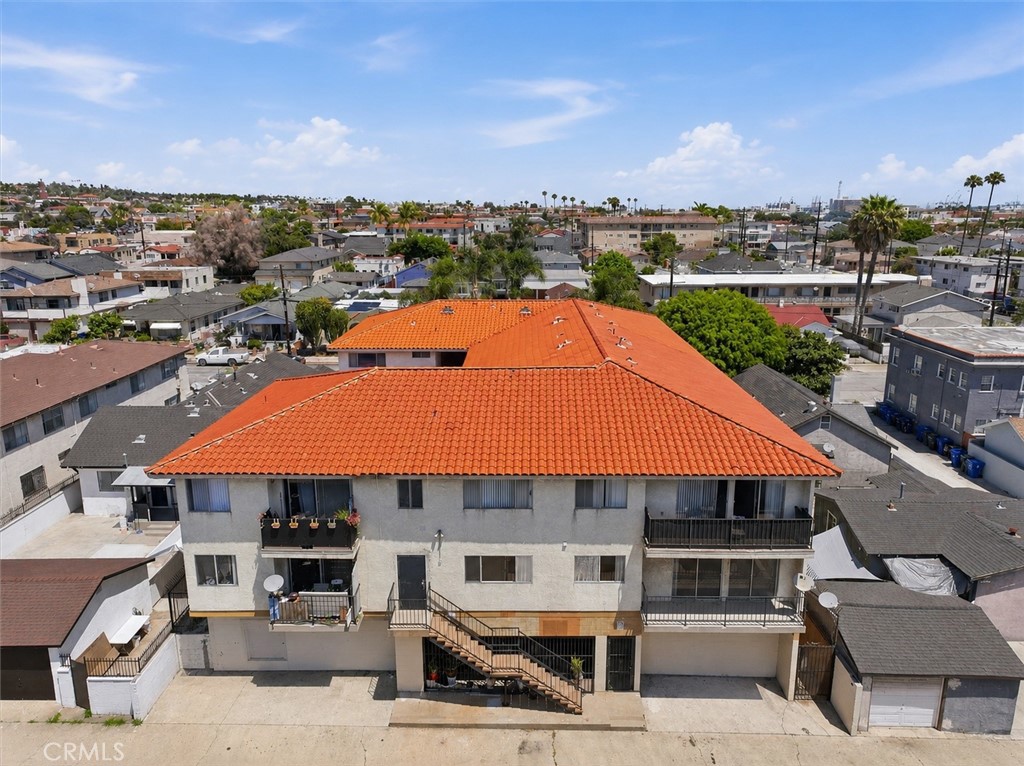 635 W 15th Street