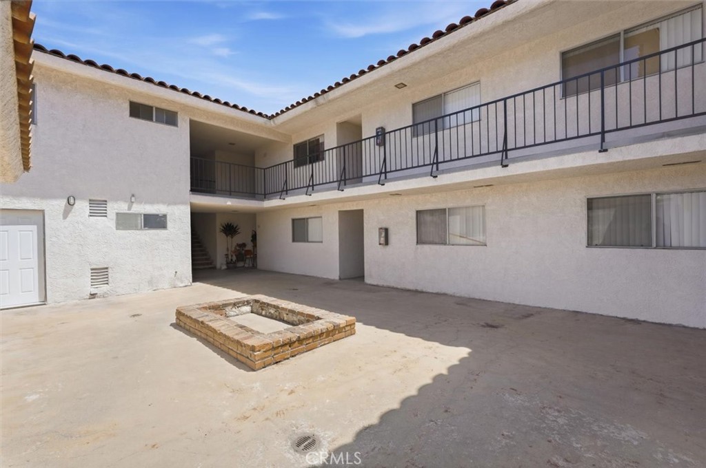 635 W 15th Street