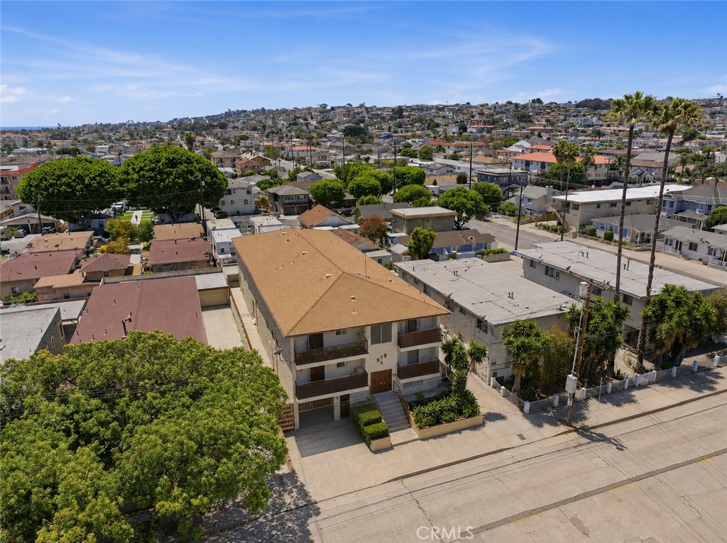 579 W 14th