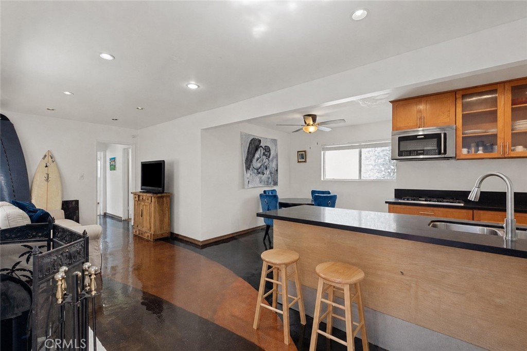 1631 Van Horne