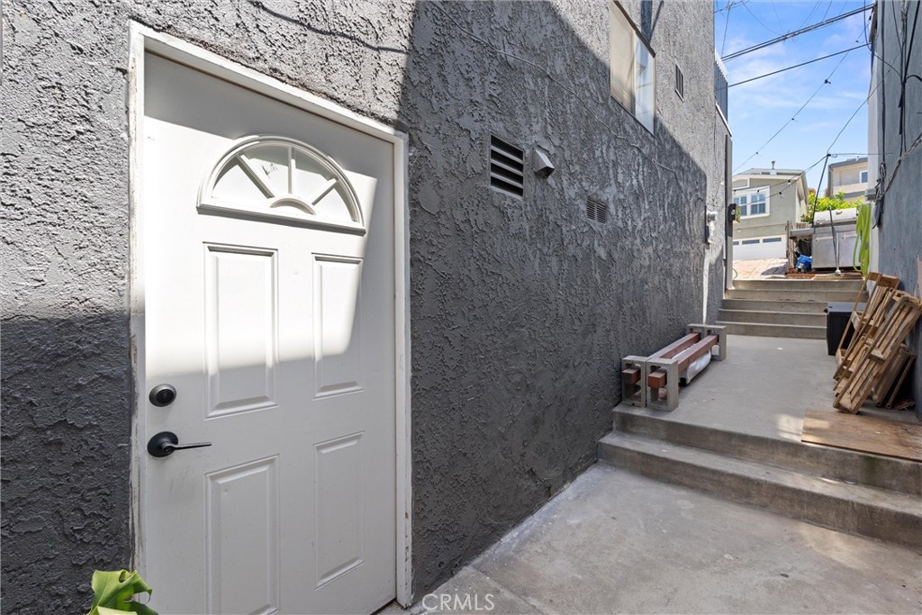 1631 Van Horne