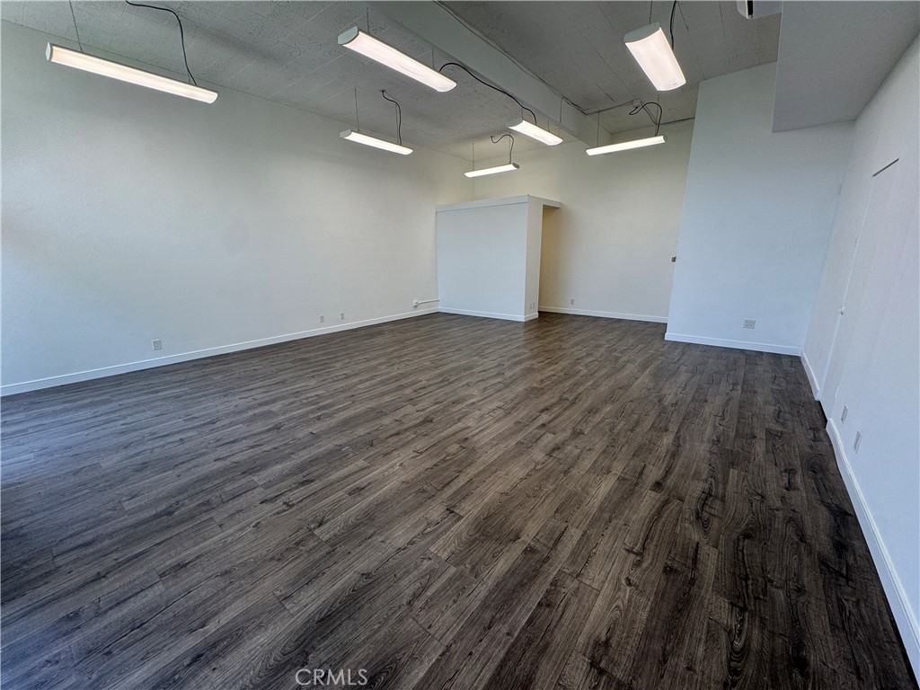 541 W 9th B