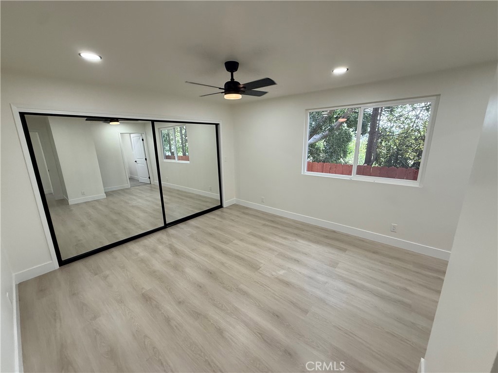 564 W Macarthur 3