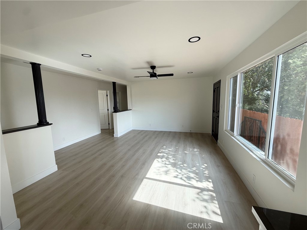564 W Macarthur 3