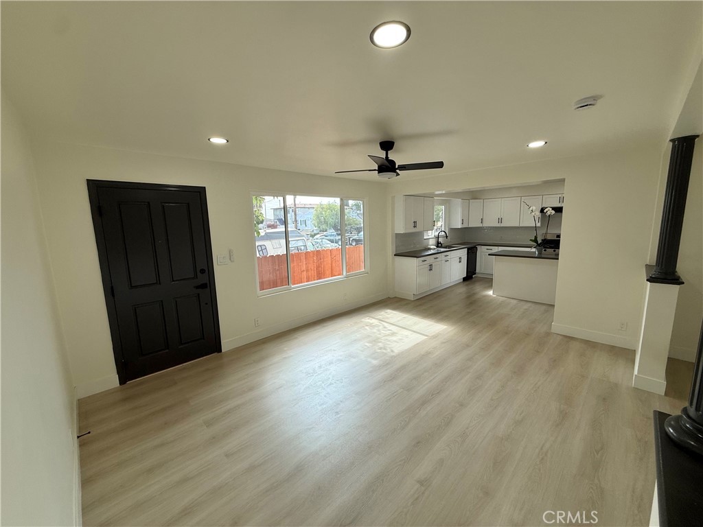 564 W Macarthur 3