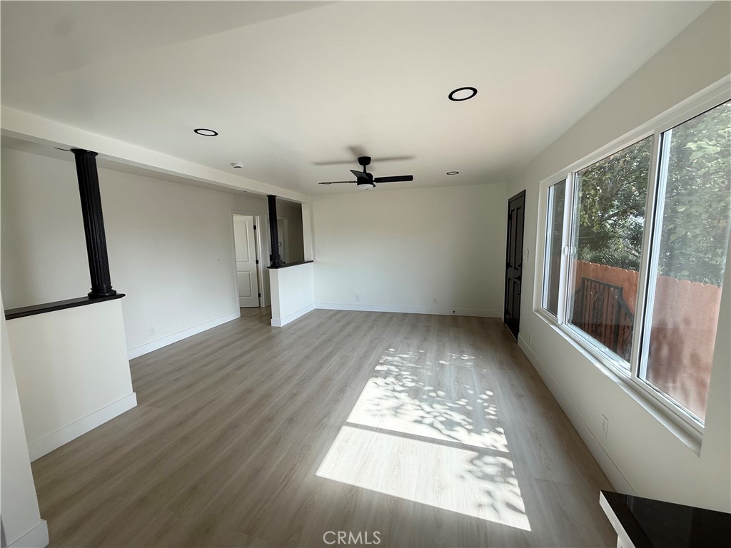 564 W Macarthur 3