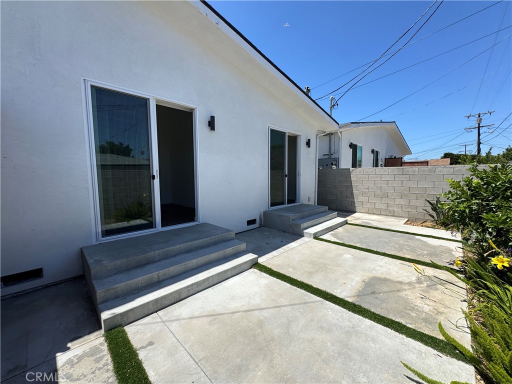1623 W 255th
