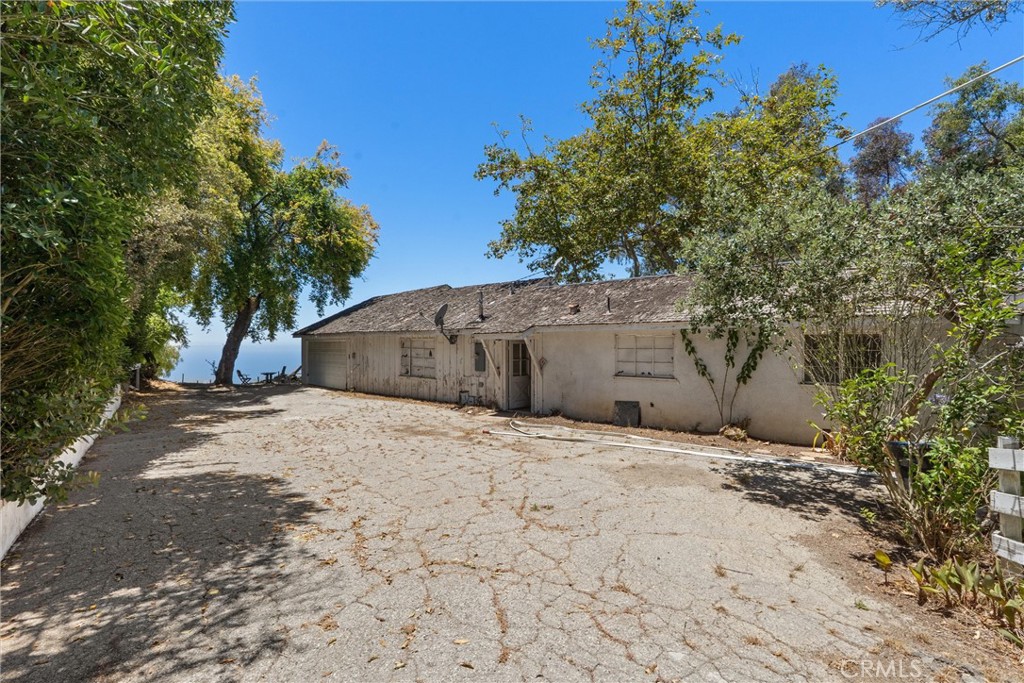 4 Spur Lane