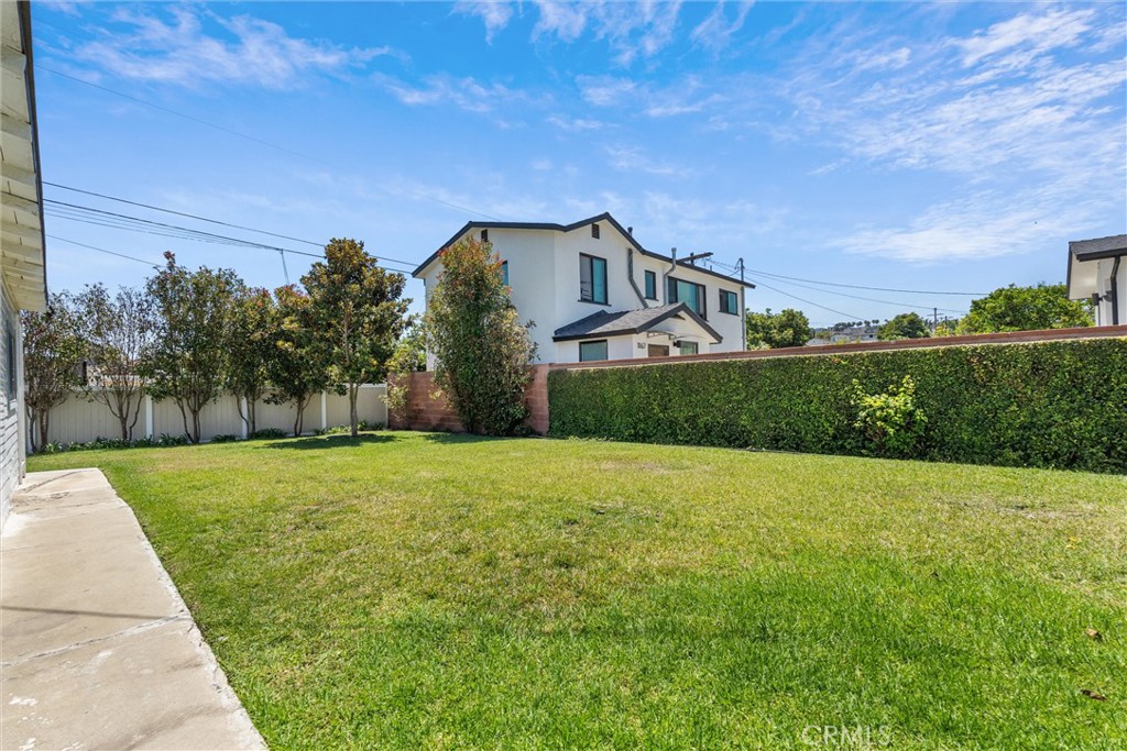 1157 W 13th Street