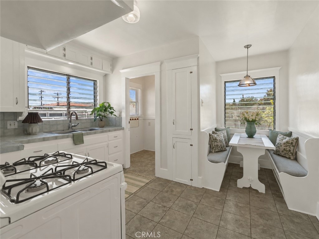 1157 W 13th Street