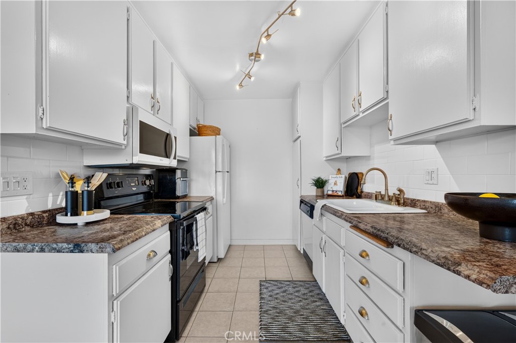 1061 Park Avenue 306