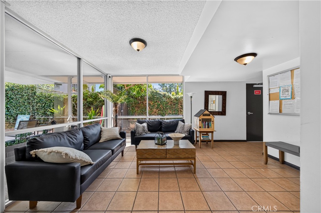1061 Park Avenue 306
