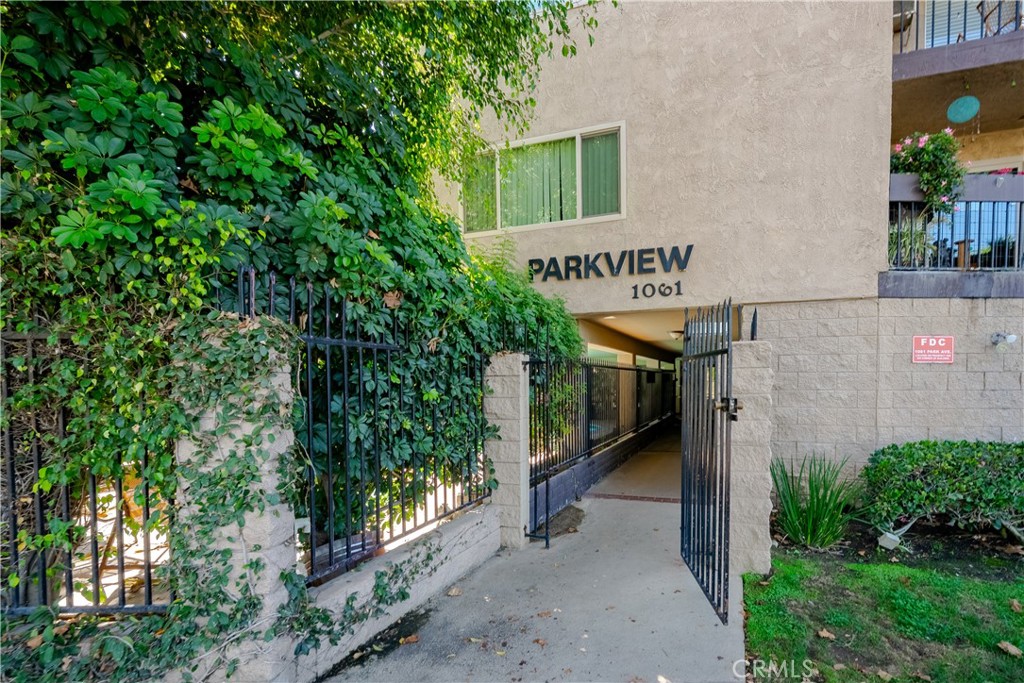 1061 Park Avenue 306