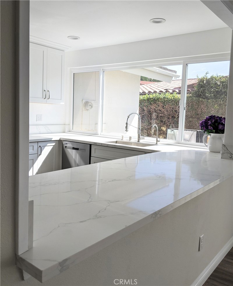 30917 Rue De La Pierre