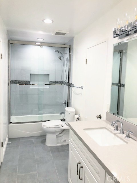 30917 Rue De La Pierre