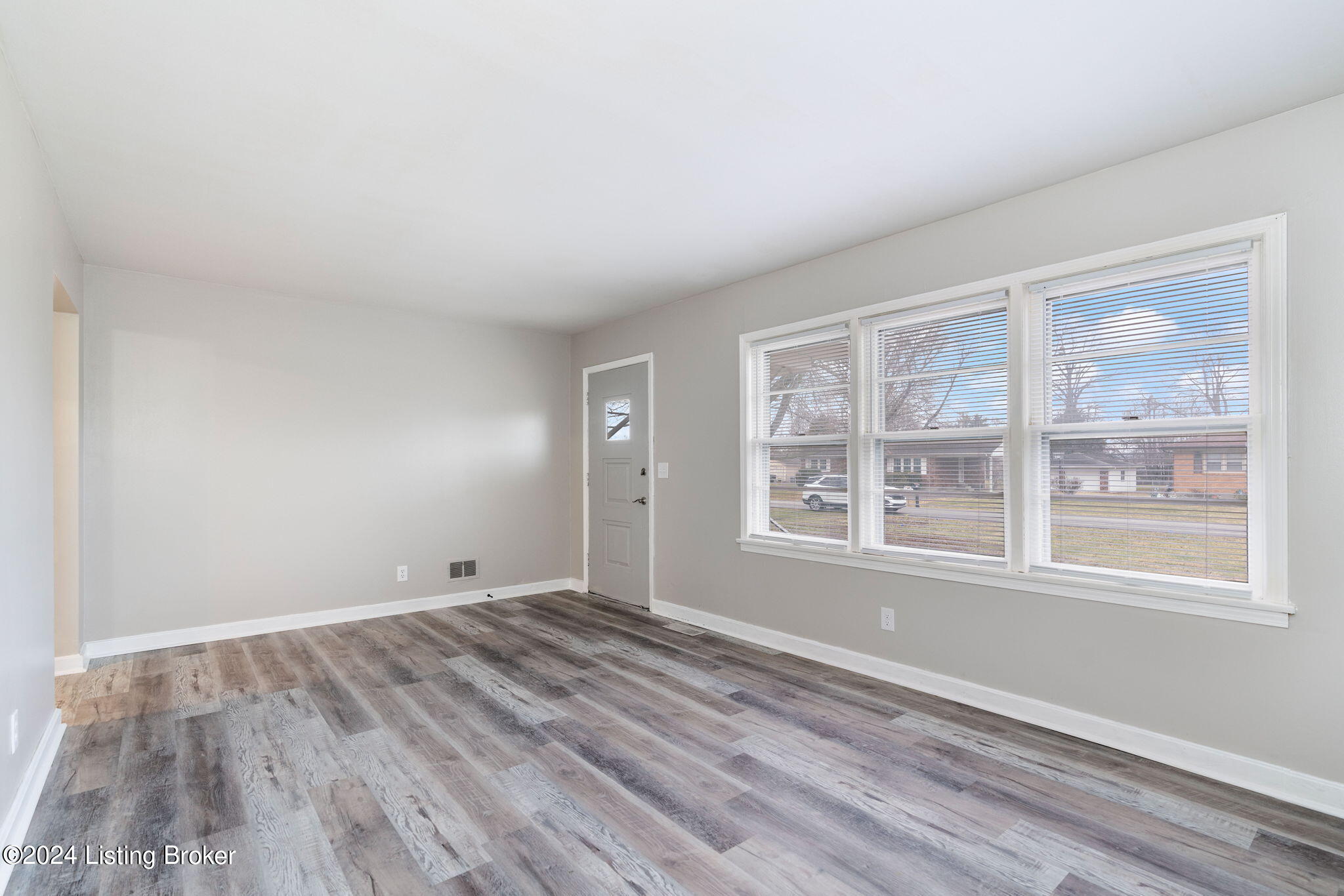 168 Centerview Dr