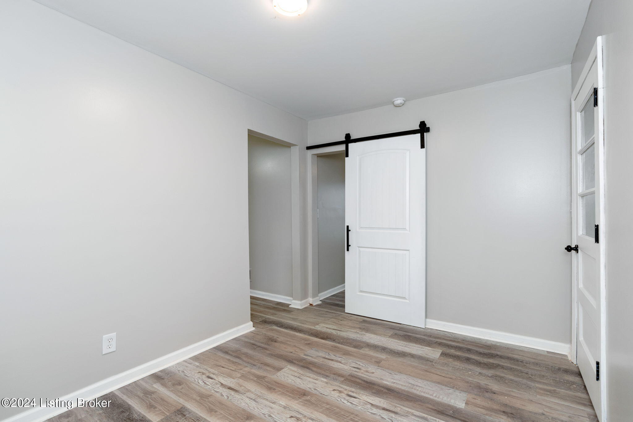 168 Centerview Dr