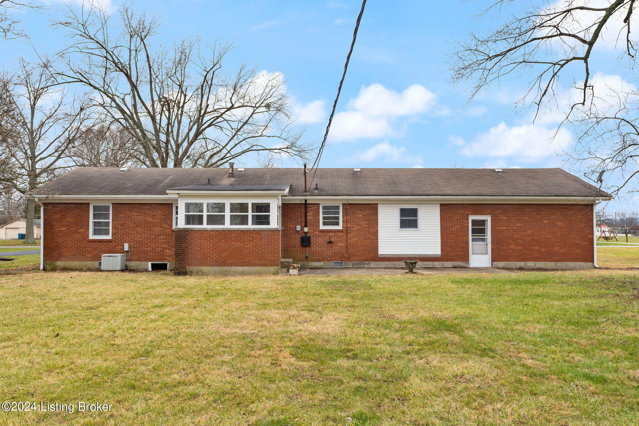 168 Centerview Dr