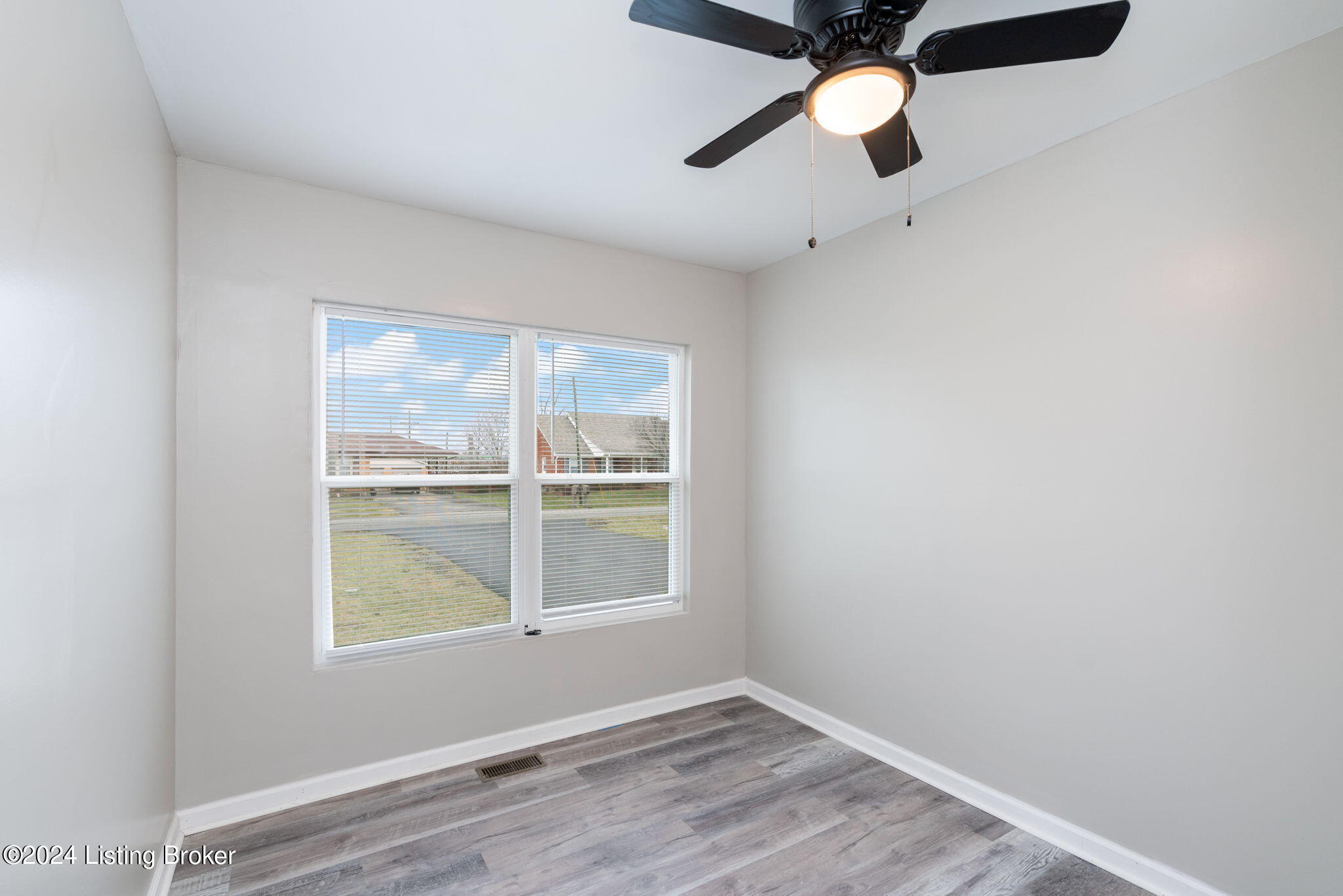 168 Centerview Dr