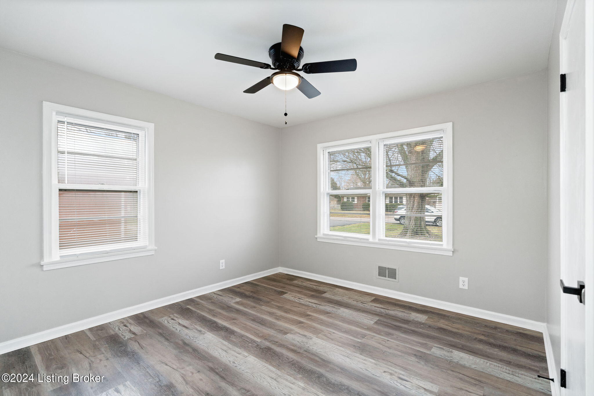 168 Centerview Dr