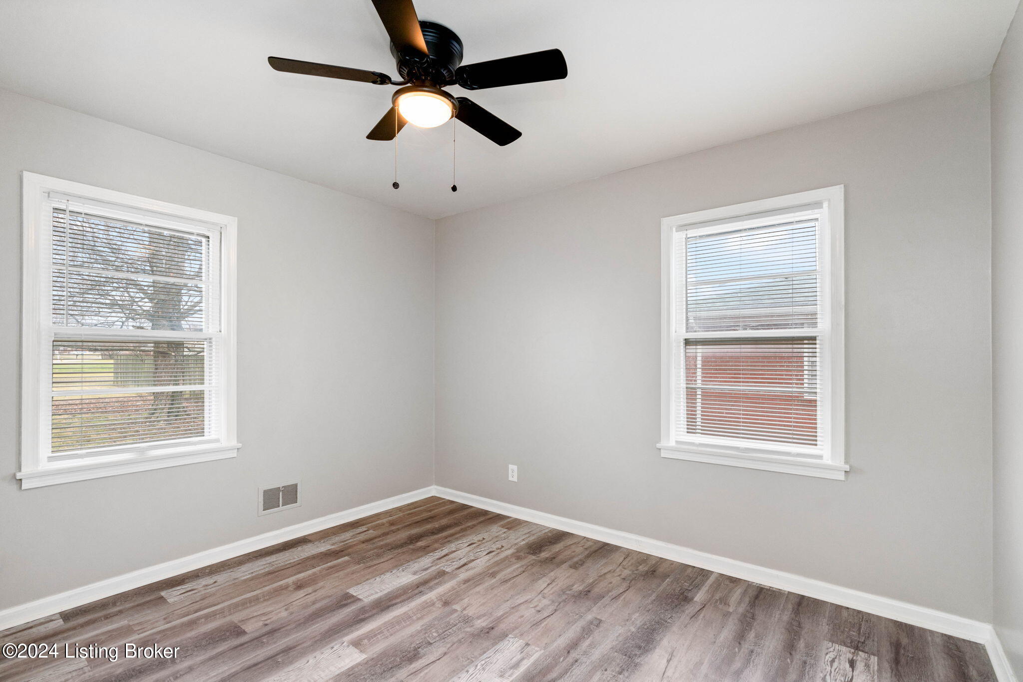 168 Centerview Dr