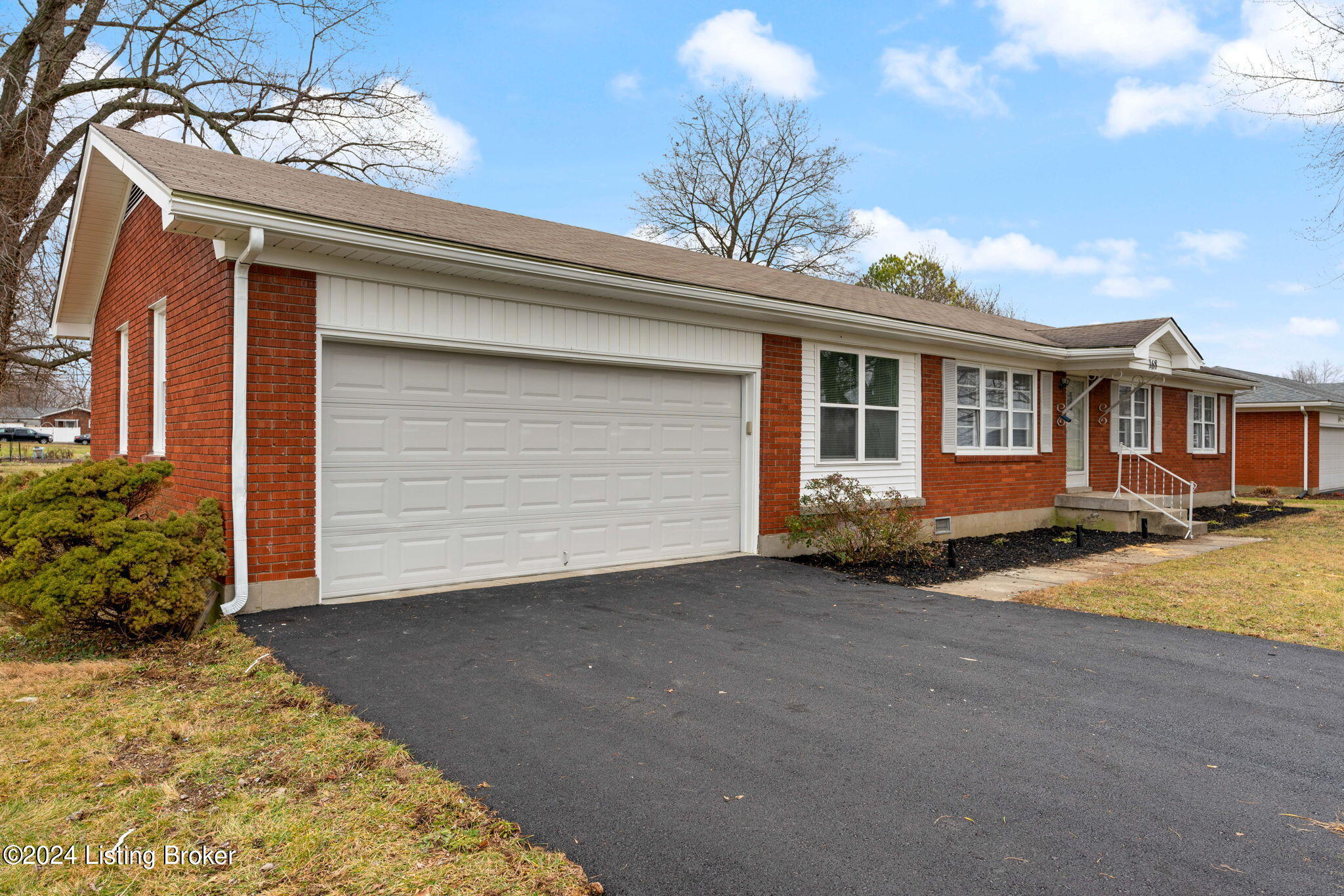 168 Centerview Dr