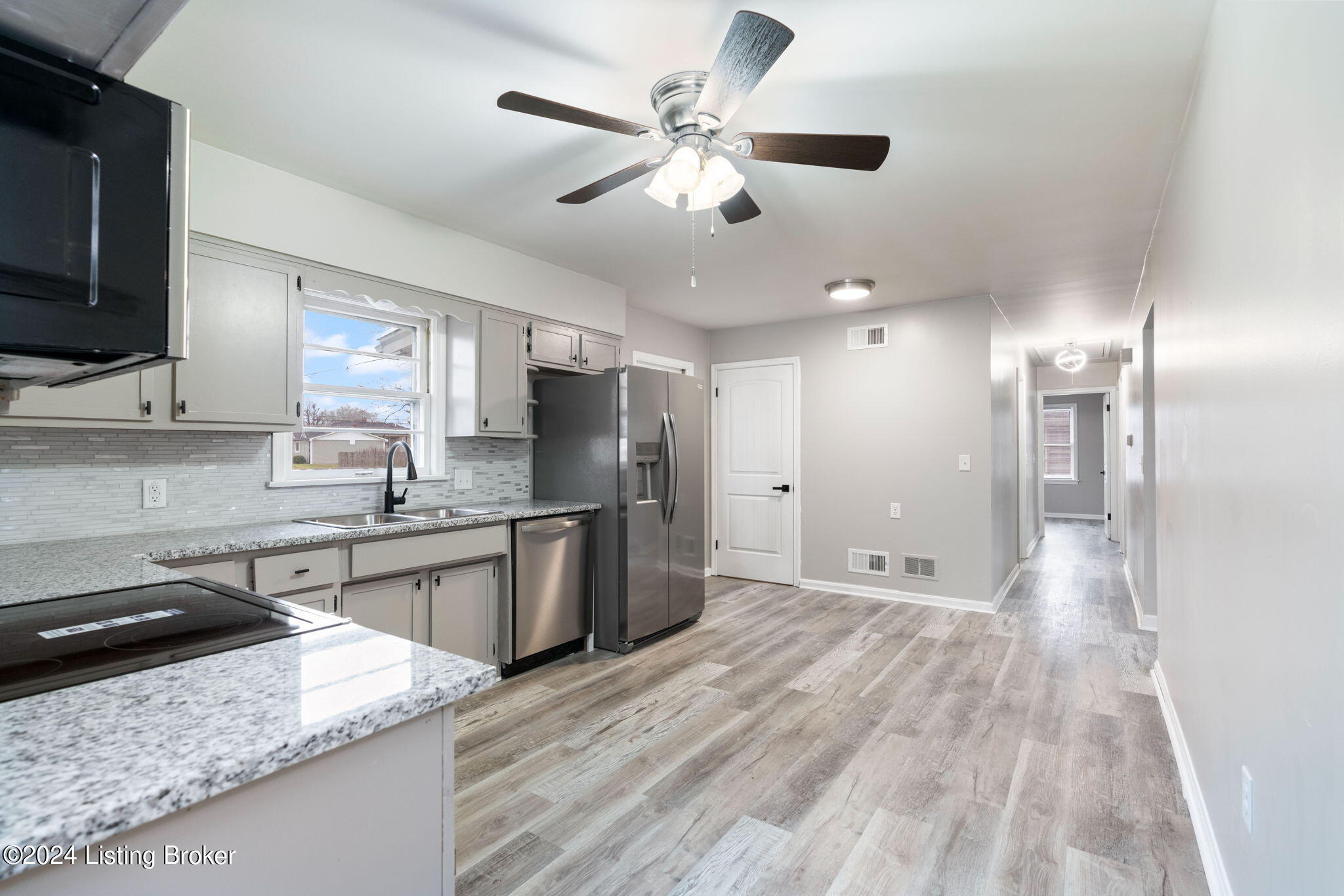 168 Centerview Dr